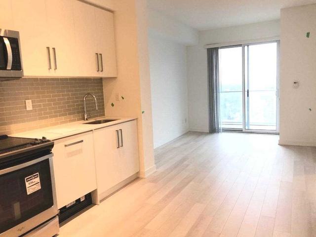 2203 - 5180 Yonge St