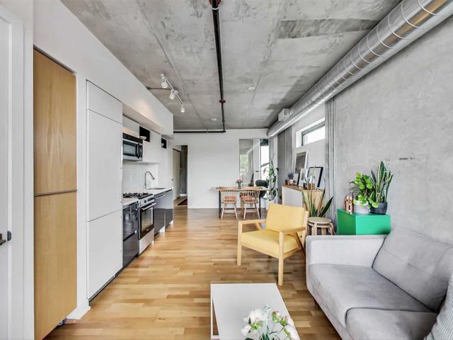 301 - 109 Wolseley St