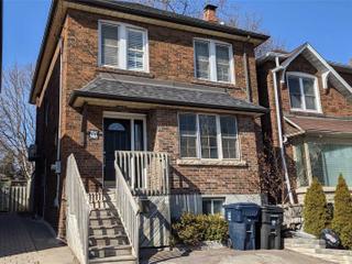 44 Lawrence Ave W
