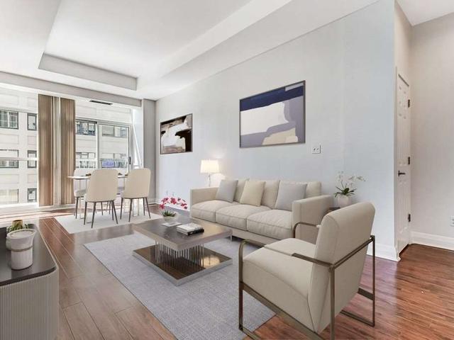 505 - 8 Wellesley St E