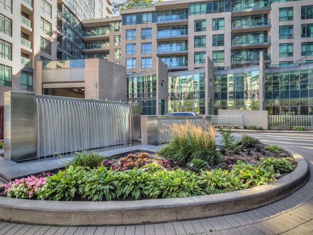 235 - 231 Fort York Blvd