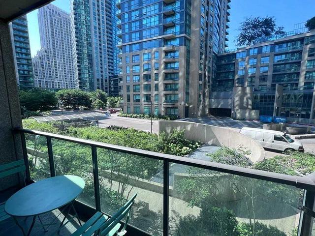 235 - 231 Fort York Blvd