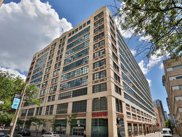 1023 - 155 Dalhousie St