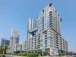 1025 - 10 Capreol Crt