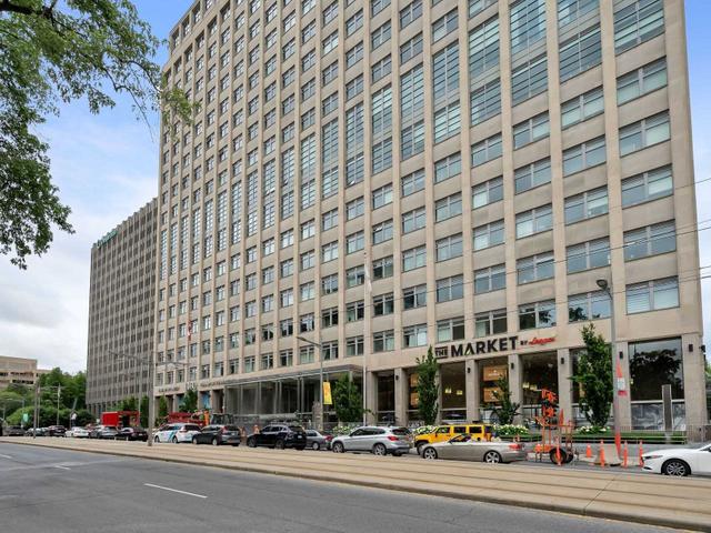 1013 - 111 St  Clair Ave