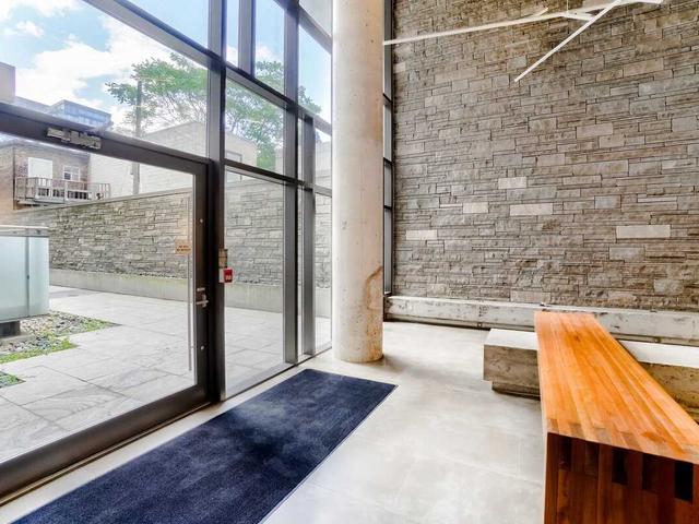 304 - 10 Morrison St