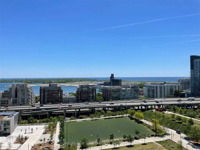 1809 - 10 Capreol Crt