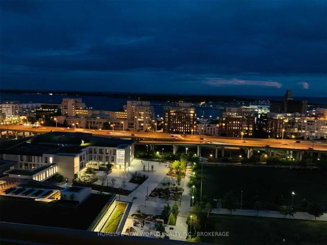 1809 - 10 Capreol Crt