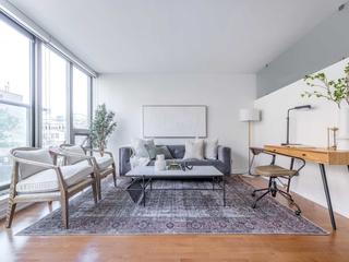 215 - 33 Lombard St
