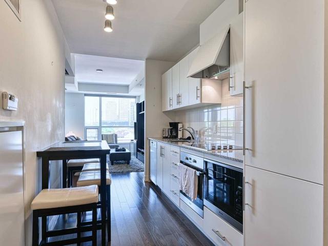 518 - 23 Glebe Rd W