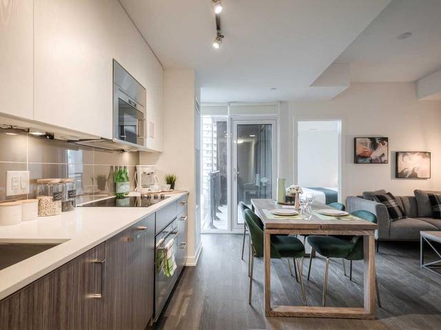 607 - 17 Dundonald St