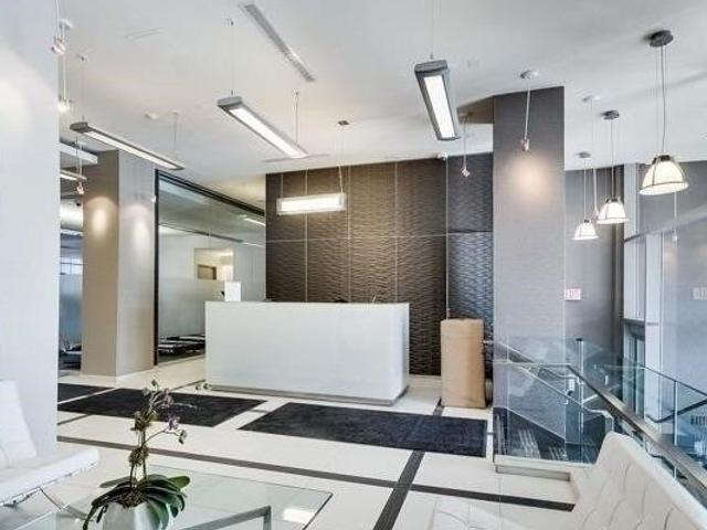 426 - 380 Macpherson Ave