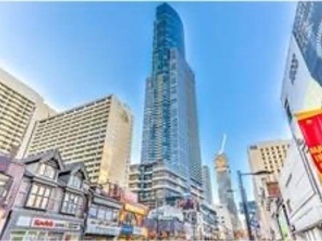 702 - 386 Yonge St