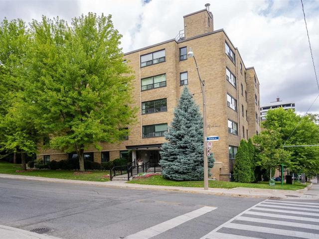 502 - 2 Ridelle Ave, Toronto | Leased, C5696782 | Condos.ca