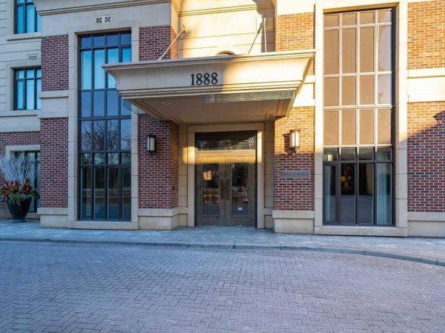 818 - 1888 Bayview Ave