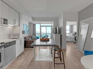 1813 - 1171 Queen St W