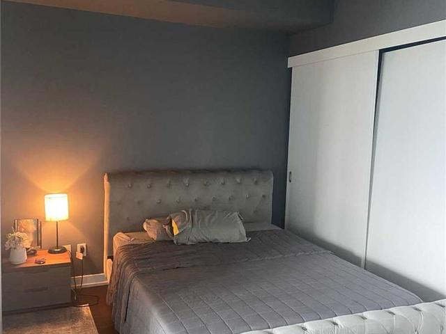 1209 - 1030 King  St W