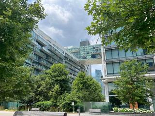 709 - 39 Queens Quay E