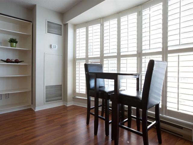 1603 - 77 Harbour Sq