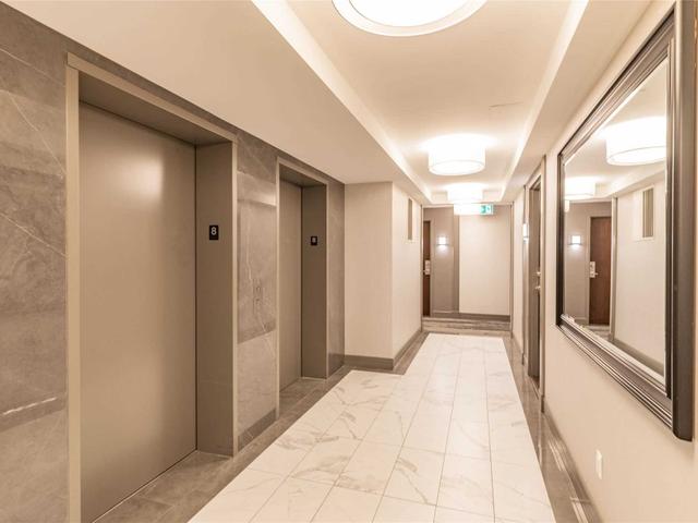 810 - 1 Avondale Ave