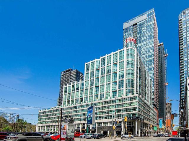 525 - 36 Blue Jays Way