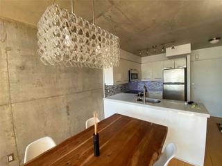 309 - 954 King St W