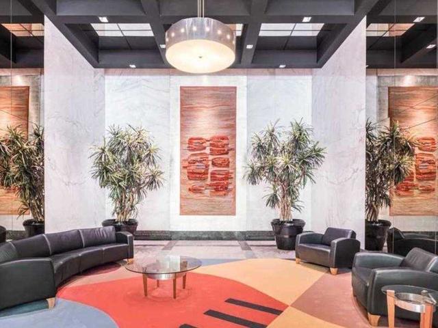 1212 - 33 Harbour Sq