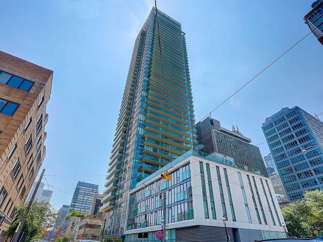 1402 - 33 Lombard St