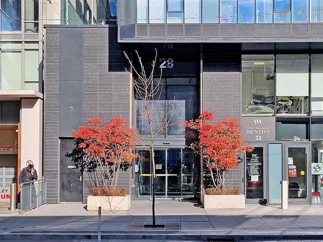 211 - 28 Wellesley St E
