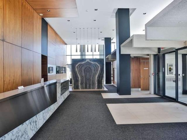 1210 - 75 The Donway W