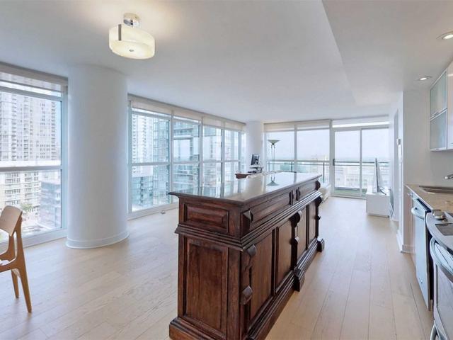 1103 - 8 Telegram Mews