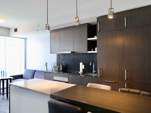 6705 - 100 Harbour St