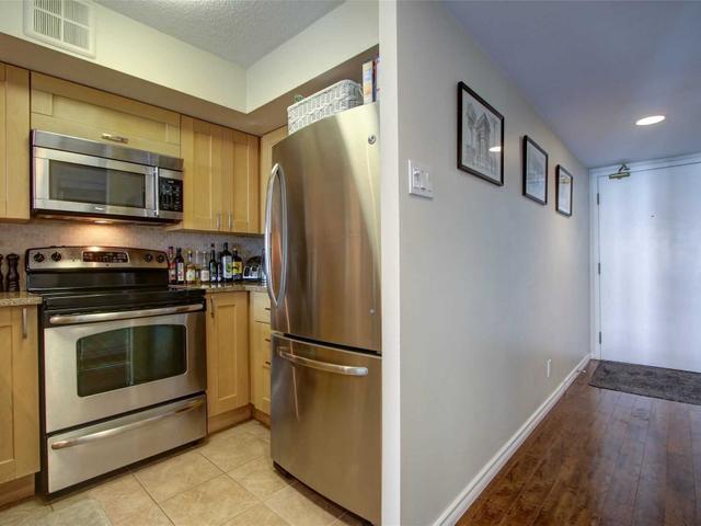 606 - 92 King St E