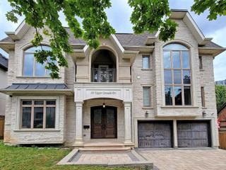 92 Upper Canada Dr