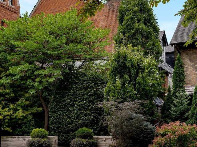 1 - 12 Macpherson Ave