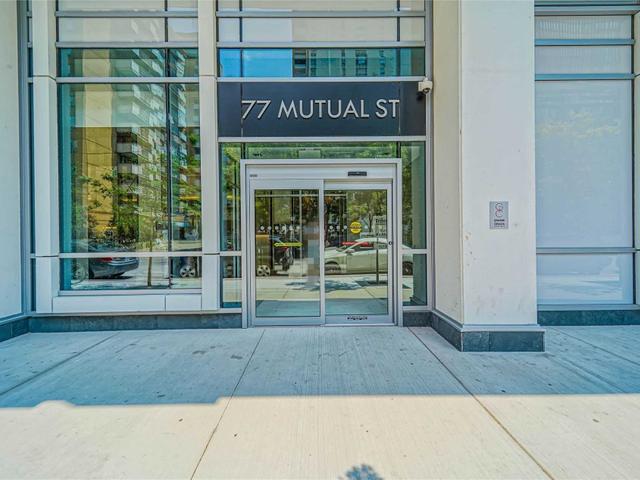 PH-06 - 77 Mutual St