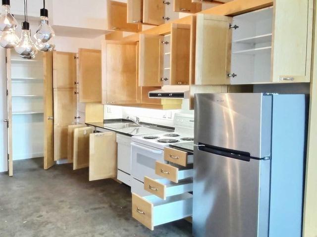 1038 - 155 Dalhousie St