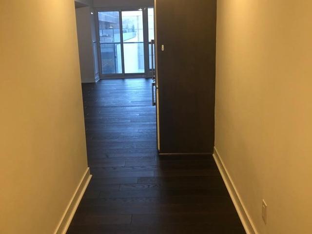 801 - 295 Adelaide St W