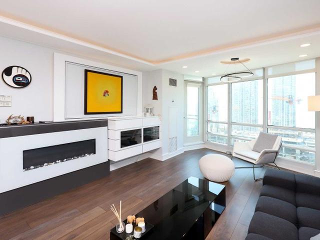 2902 - 397 Front St W