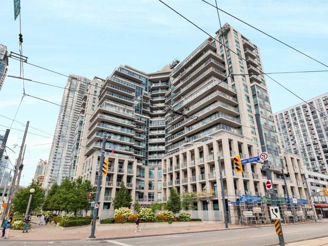 UPH06 - 410 Queens Quay W