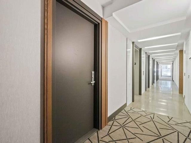 416 - 8 Charlotte St