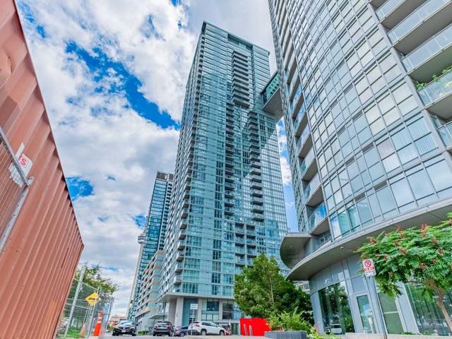 941 - 15 Iceboat Terr