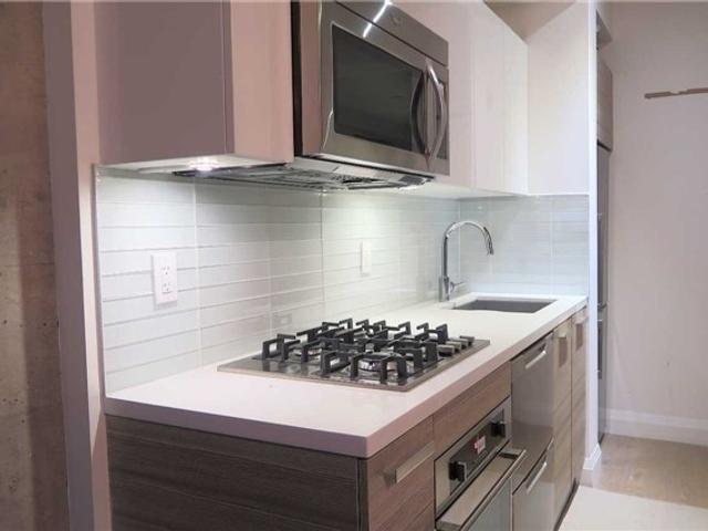 1506 - 224 King  St W