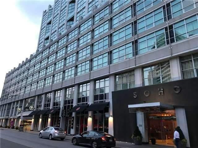 308 - 350 Wellington St W