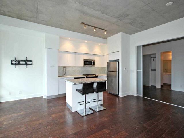 311 - 399 Adelaide St W