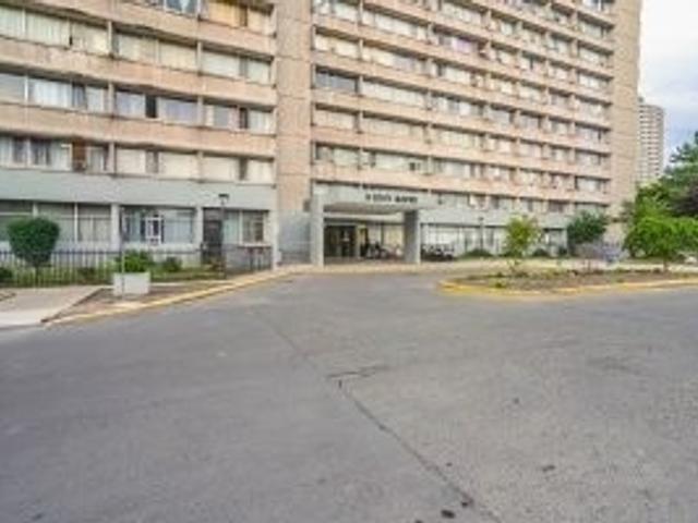 304 - 10 Sunny Glen Way