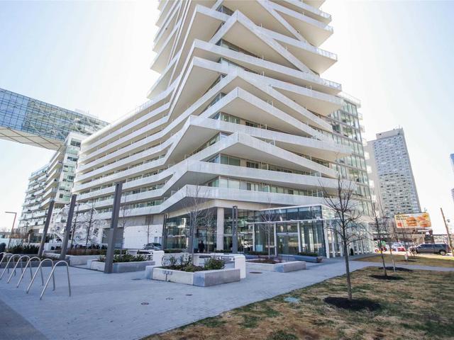 616 - 15 Queens Quay E