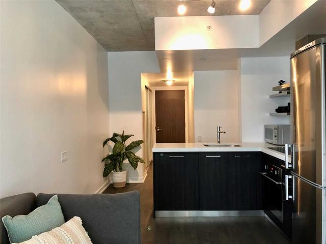 337 - 461 Adelaide St W