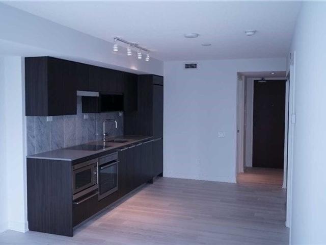 1108 - 80 Queens Wharf Rd