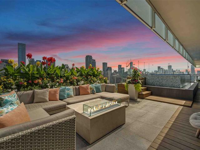 2403 - 200 Bloor St W